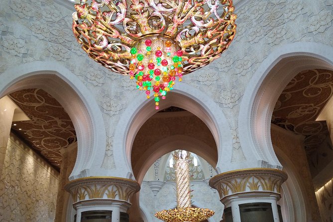 Day Tour of Abu Dhabi from Dubai - The guides can make or break the day