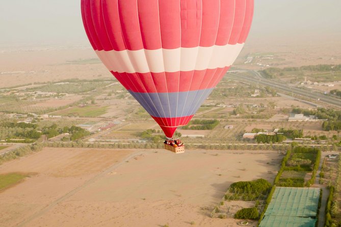 Deluxe Hot Air Balloon Ride with Breakfast & Flight Falcon Show - Staff, pilots, and the feel of the operation