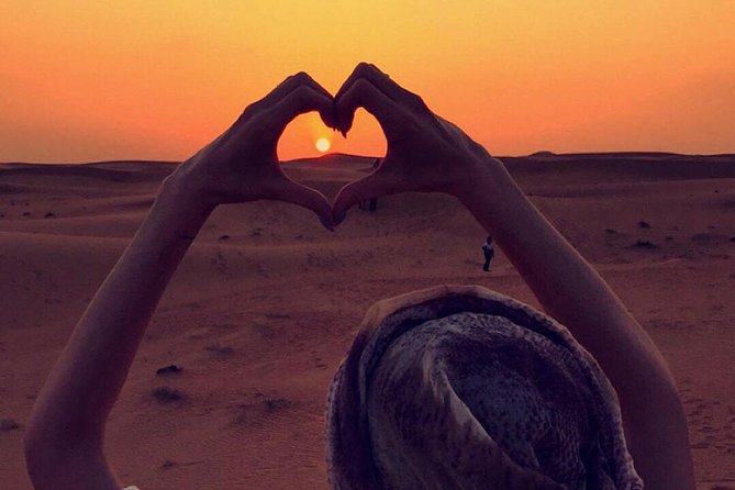 Desert Safari 4X4 Experience from Dubai - Thirty minutes of dune bashing in a 4x4