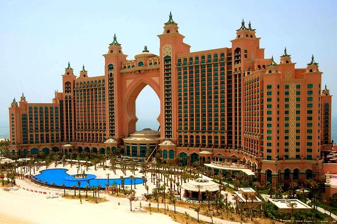 Desert Safari, City Tour & Dhow Cruise in Marina Enjoy In Dubai - A city tour that moves from creekside history to modern Dubai