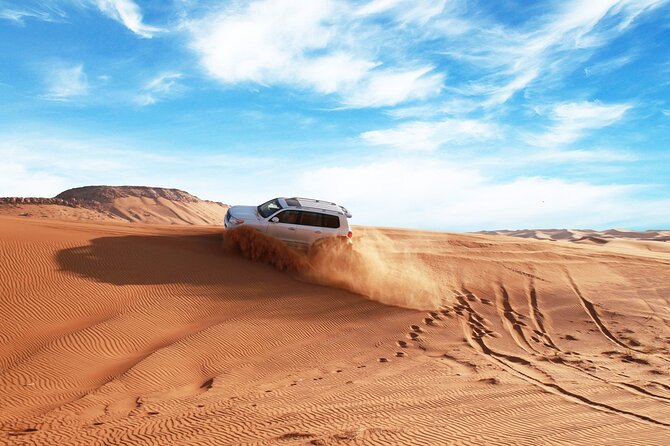 Desert Safari in 4x4 Car with BBQ Dinner and Belly Dance - What makes this safari worth considering