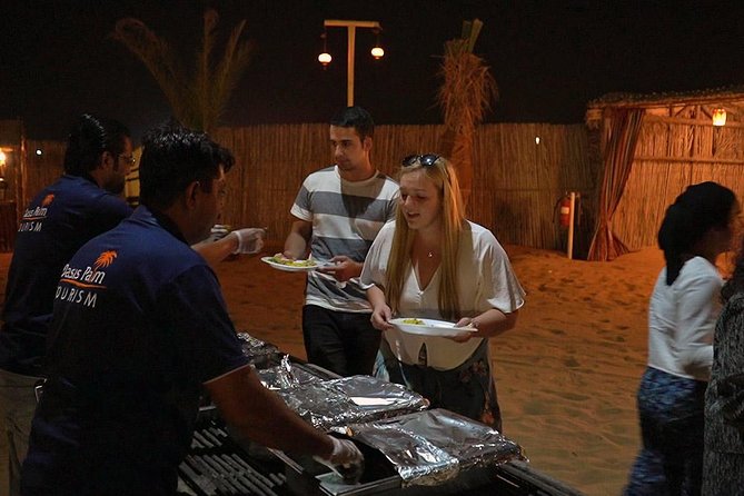 Desert Safari in 4X4 through Lahbab Desert with BBQ Dinner - Shared or private safari: which suits you?