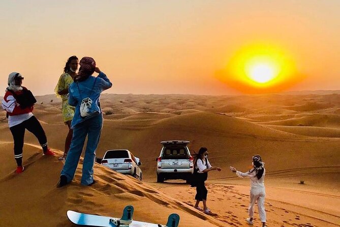 Desert Safari-Red dune Jeep Safari-Dubai - The desert camp and cultural program