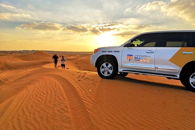 Desert Safari with Dune Bashing and Dinner In Dubai - Sunset photography among the dunes