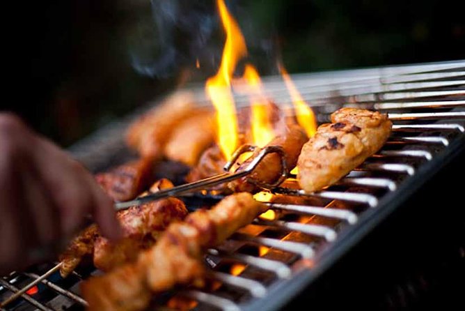 Desert Safari with live shows and BBQ Dinner - Sunset photography gives the desert room to breathe