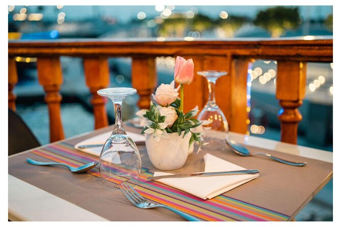 Dhow Cruise with Dinner at Dubai Al Seef - Shared transport and the Dubai traffic question
