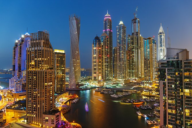Dinner Cruise in Dubai Marina onboard Alexandra Dhow - Choosing between the lower and upper decks