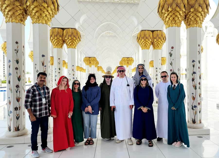 Discover Abu Dhabi: A Full-Day Tour with Lunch - Key points to know before booking