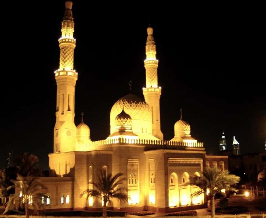 Discover Abu Dhabi: A Full-Day Tour with Lunch - Etihad Towers and the modern city