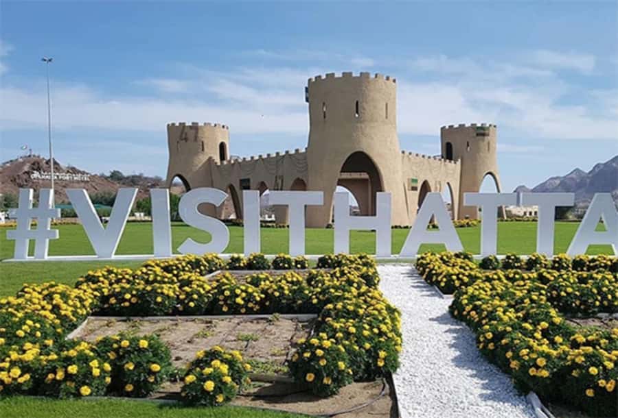 Discover Hatta Hidden Gem Private Tour with Kayaking & Honey - Al Boma Fort offers a mountain viewpoint