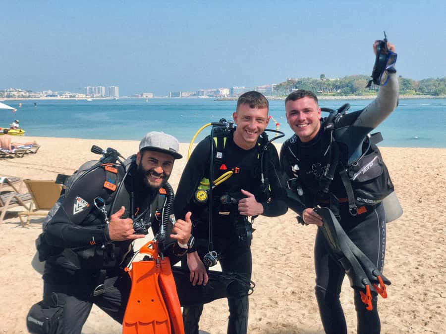 Discover Scuba Diving in Dubai - Who should book this first scuba session?