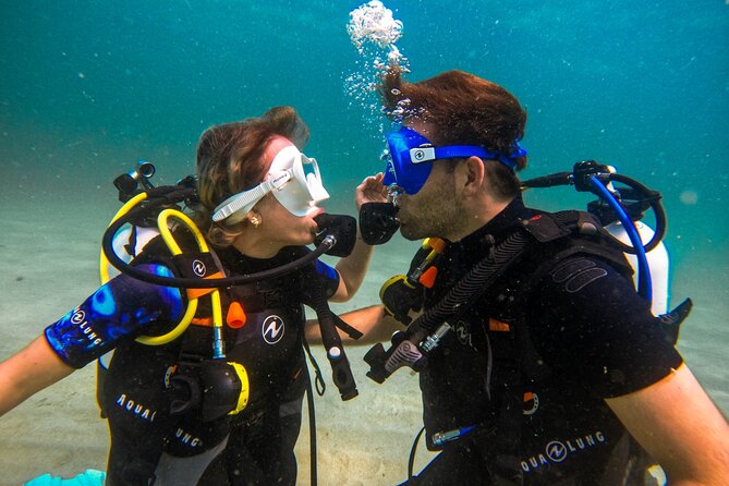 Discovery Scuba Diving in Dubai - Starting at Bermuda Diving Center