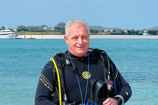 Discovery Scuba Diving in Dubai - Reaching 6 to 8 meters at Kite Beach