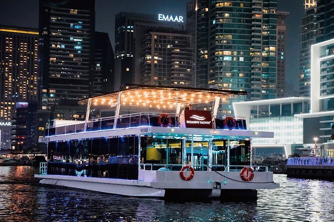 Dubai: 1-Hour Ain Boat Cruise - Sunset or after dark: choosing the right departure