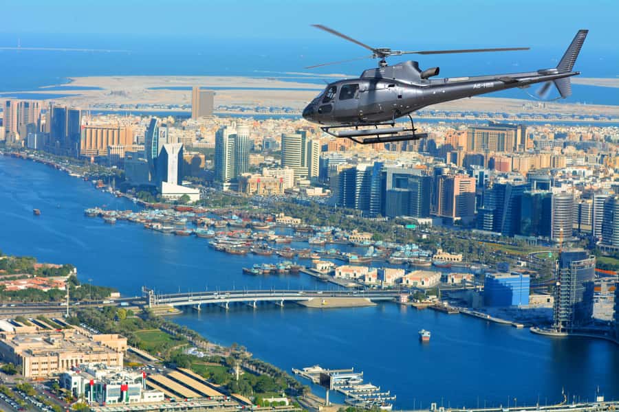 Dubai: 17-Minute Helicopter Tour over Palm Jumeirah - Burj Khalifa, Downtown Dubai, and Business Bay