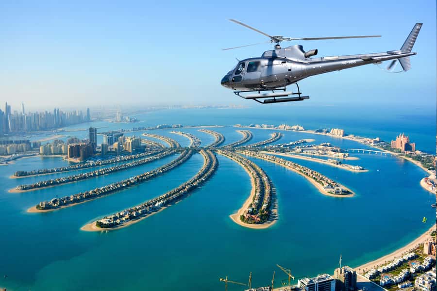 Dubai: 17-Minute Helicopter Tour over Palm Jumeirah - What the ground experience is like
