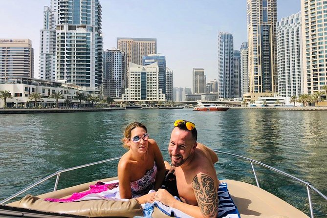 Dubai 1h Sea escape: little get away! - What the captain adds to the ride