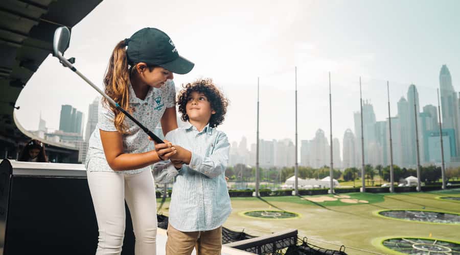 Dubai: 1hr Topgolf Game - Arriving at Emirates Golf Club and finding the venue