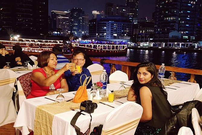 Dubai: 2-Hour Evening Dhow Cruise and Dinner - The Dhow, Seating, and Group Size