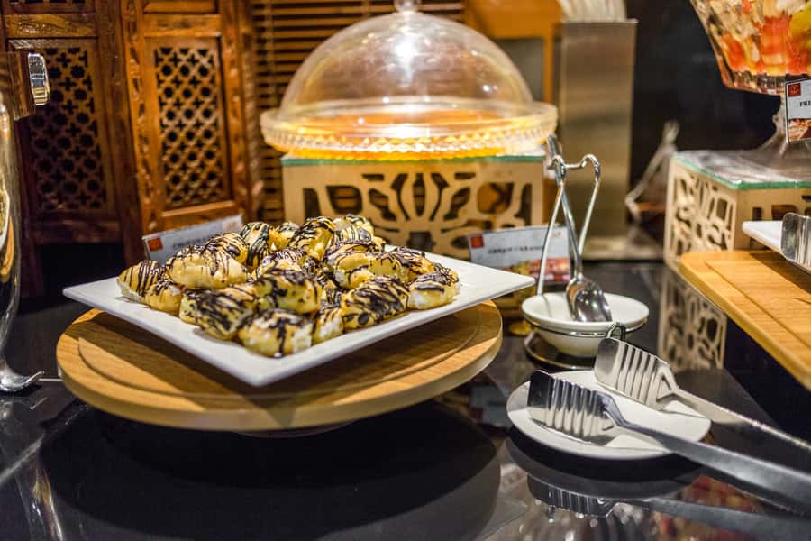 Dubai: 2-Hour Evening Dhow Cruise and Dinner - Who will enjoy this evening most