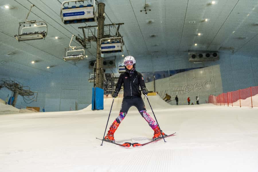 Dubai: 2-Hour or Full-Day Slope Session at Ski Dubai - From desert heat to indoor snow