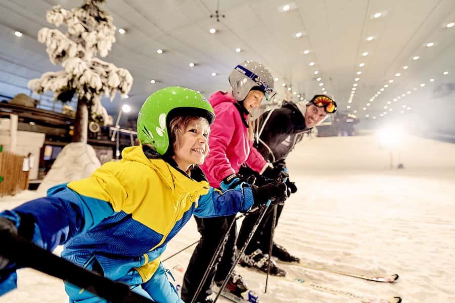 Dubai: 2-Hour or Full-Day Slope Session at Ski Dubai - Five runs, one compact indoor ski area
