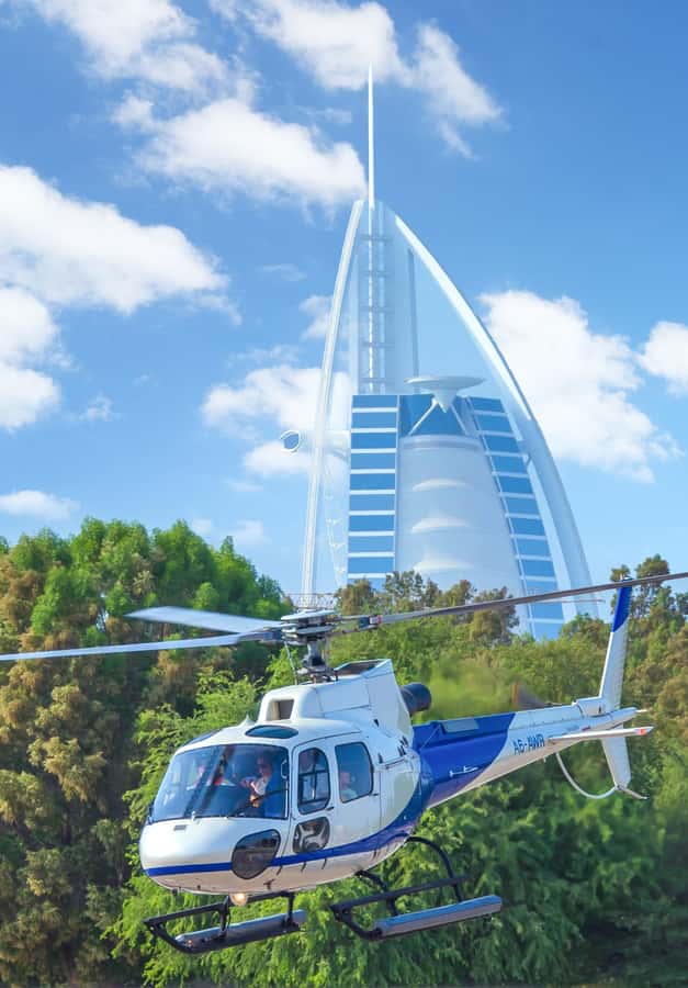 Dubai: 22-Minute Helicopter Flight - Why Dubai makes sense from a helicopter