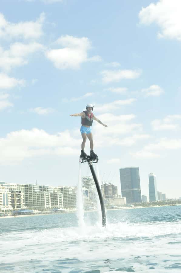 Dubai: 30-Min Flyboard Beginner Session at The Palm Jumeirah - Learning spins and dolphin-style moves