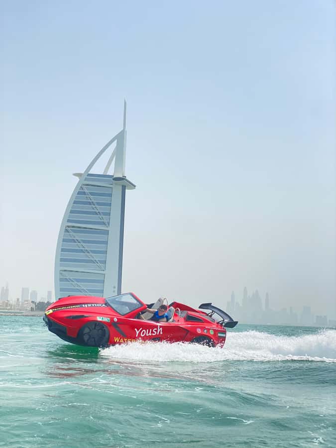 Dubai: 30-Minute Jet Car Tour of Burj Al Arab with Ice Cream - Who will enjoy this most