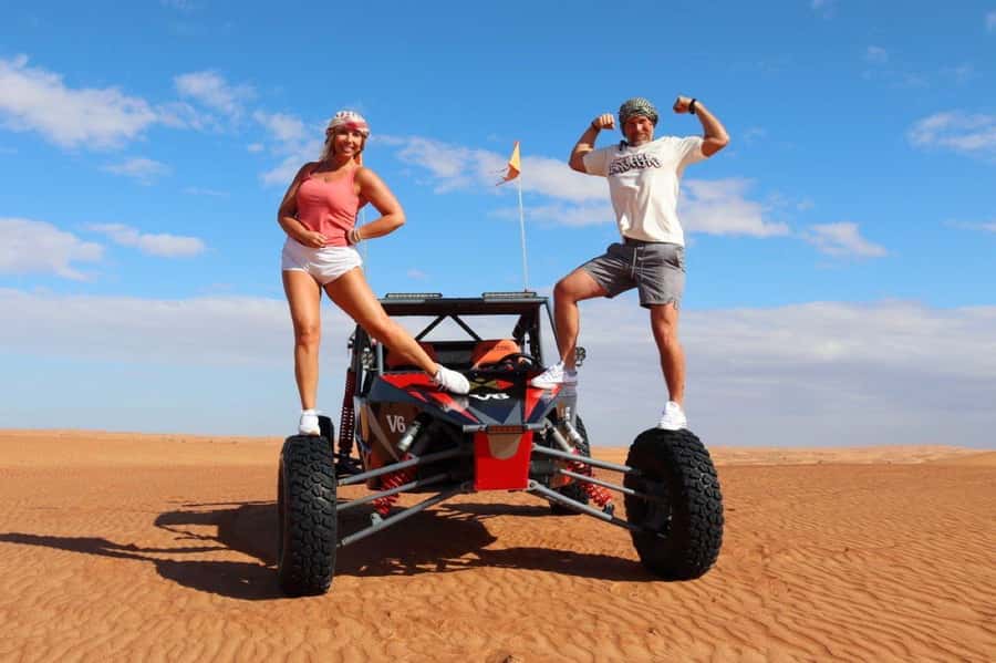 Dubai: 3000cc V6 Dune Buggy & Sandboarding -Private Tour - The guided convoy adds structure and safety