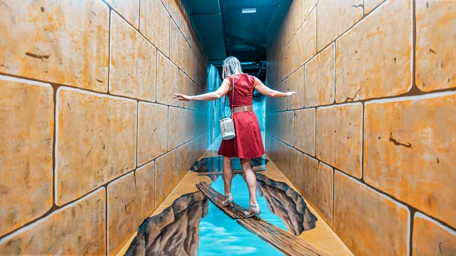 Dubai: 3D World Trick-Art Selfie Museum Entrance - What the 3D World experience really is