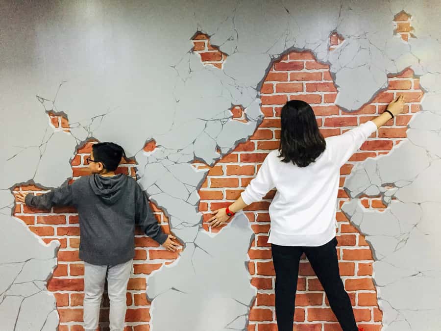 Dubai: 3D World Trick-Art Selfie Museum Entrance - Who will enjoy this most