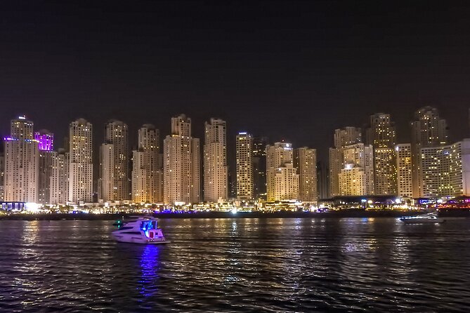 Dubai 5 Star Marina Dhow Cruise Dinner with Transfers - Who gets the most from this two-hour cruise?