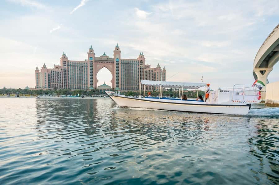 Dubai: Abra Boat Tour in Atlantis, Palm, Ain Dubai & Marina - Key details before you book