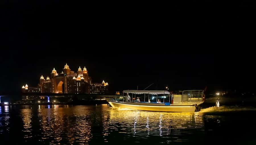 Dubai: Abra Boat Tour in Atlantis, Palm, Ain Dubai & Marina - Atlantis and The Pointe