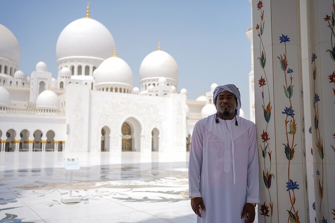 Dubai: Abu Dhabi Trip with Lunch at Al Khayma Heritage Restaurant - Sheikh Zayed Mosque: the day’s essential visit