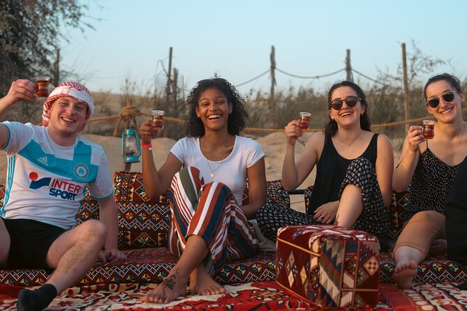 Dubai: Al Marmoom Oasis Vintage Safari: Camels, Stargazing & Meal - Sunset, dinner, and the value of the evening program