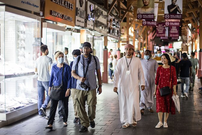 Dubai Aladdin Tour: Souks, Creek, Old Dubai and Tastings - Following the creek toward Al Fahidi