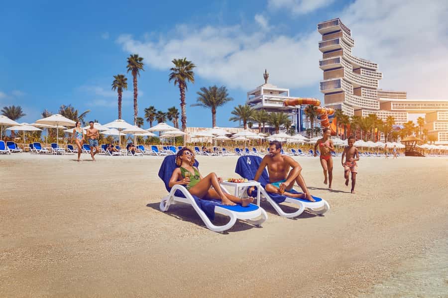 Dubai: Atlantis Dolphin Kayak Trip & Aquaventure Waterpark - Who will enjoy this most?