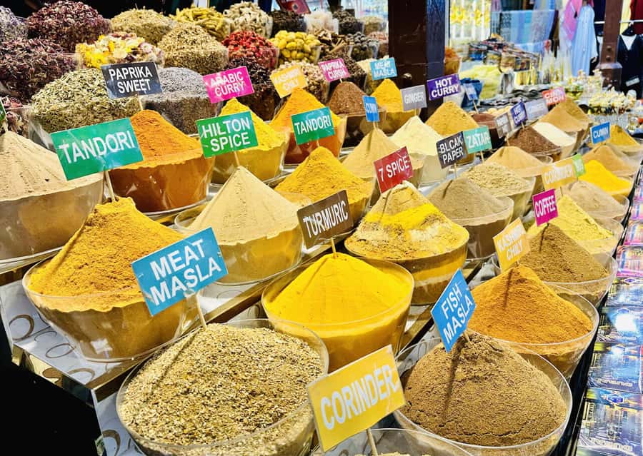 Dubai: Authentic Old Town, Souks, Tastings & Abra Boat Tour - Key points to know before you book