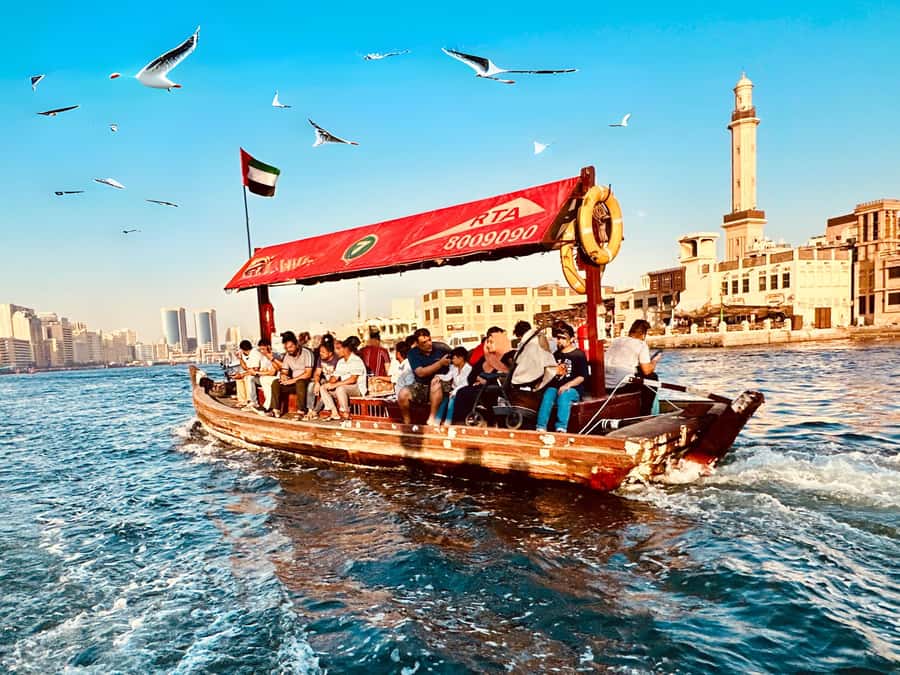 Dubai: Authentic Old Town, Souks, Tastings & Abra Boat Tour - Al Fahidi’s houses and heritage lanes