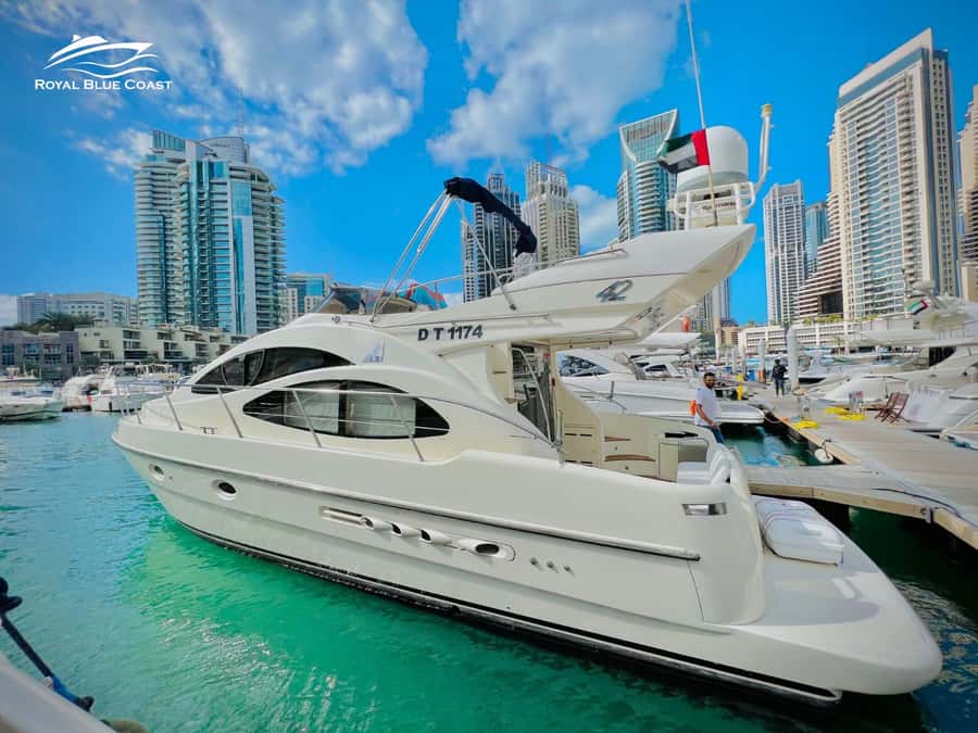 Dubai: Azimut 42 Feet Private Luxury Yacht Cruise - Key points to know before booking