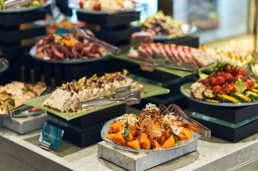 Dubai: Buffet Dinner at Saffron in Atlantis the Palm - Key points to know before booking