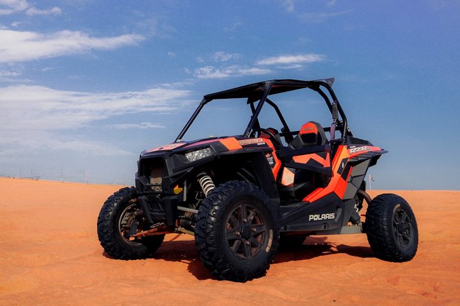 Dubai Buggy Tour in red sands and Desert Safari - The human side: guides and photography