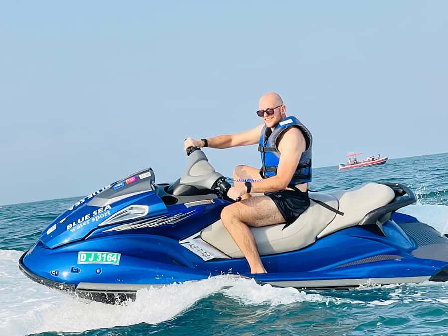 Dubai: Burj Al Arab and Atlantis Jet Ski Tour - What the guides add to the experience