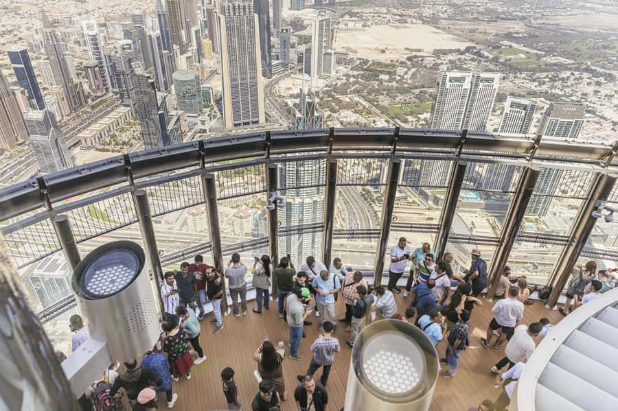 Dubai: Burj Khalifa Sky Level 148, 124, & 125 Entry Ticket - Finding the entrance at Dubai Mall