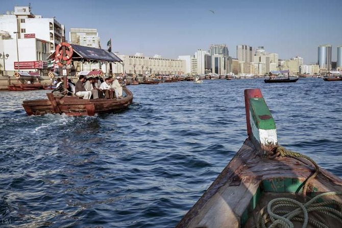 Dubai city tour - Palm Jumeirah: Dubai’s most recognizable photo stop