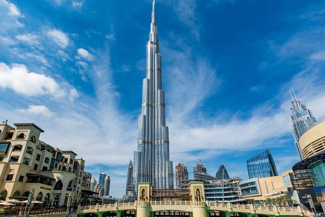 Dubai City Tour with Burj Khalifa at the top entry - A fast way to get your Dubai bearings