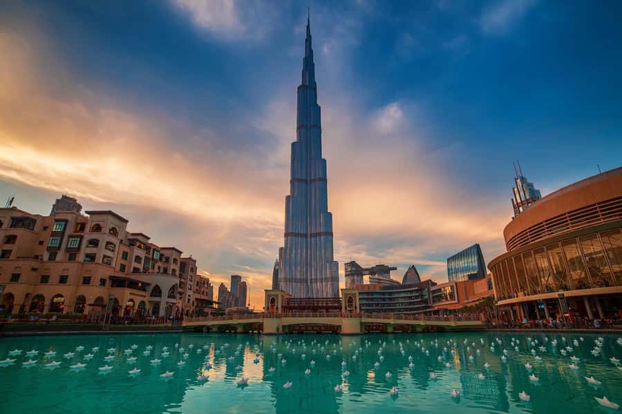 Dubai: City Tour with Professional Guide in Luxury Car - Spice Souk and Gold Souk: Dubai’s commercial roots