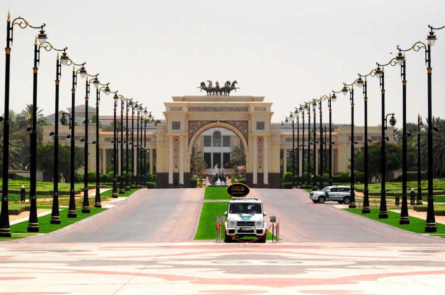 Dubai: Complete Day Tour with Optional Lunch - Dubai Marina, Jumeirah Lake Towers, and Ski Dubai